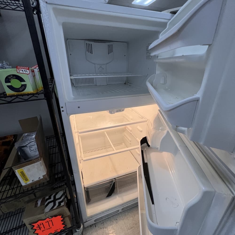 white Frigidaire freezer top refrigerator, used appliance