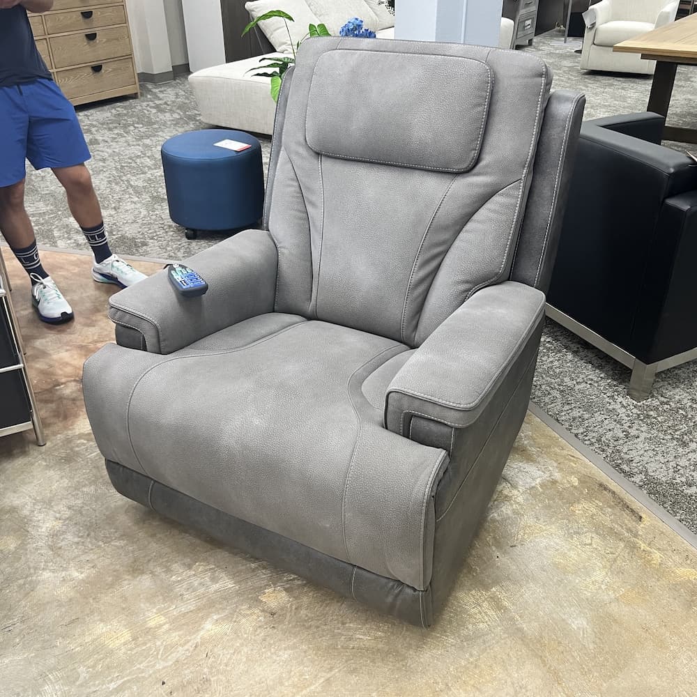 peaceful pause serenity zone Ashley furniutre power lift recliner open box home