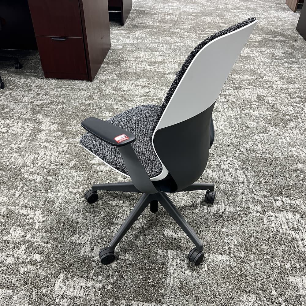 grey steelcase silq conference chair