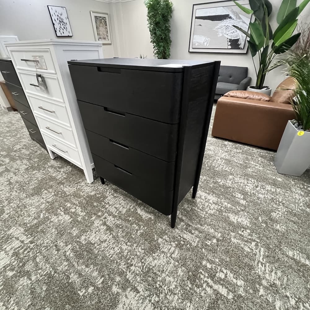 marquette interiors casal 4 drawer dresser, scratch n dent home furniture