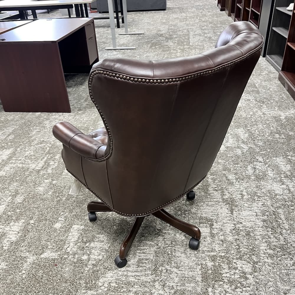 aspen home tufted executive office chair, Jefferson, open box scratch n dent