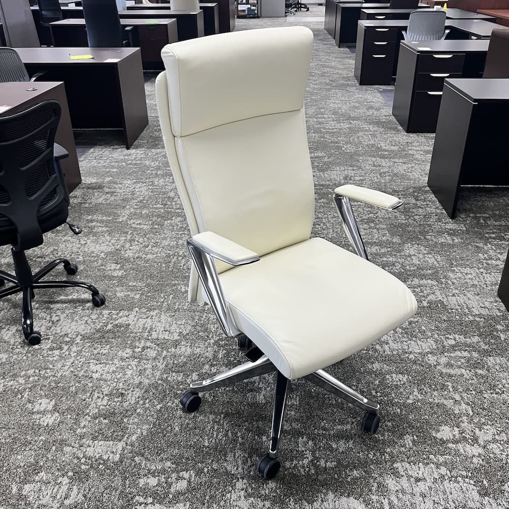 Leather On Demand buzz seating conference chair, warm white, chrome base, used office furniture