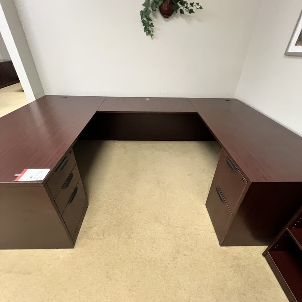mahogany u-desk right return double pedestal, used office furniture